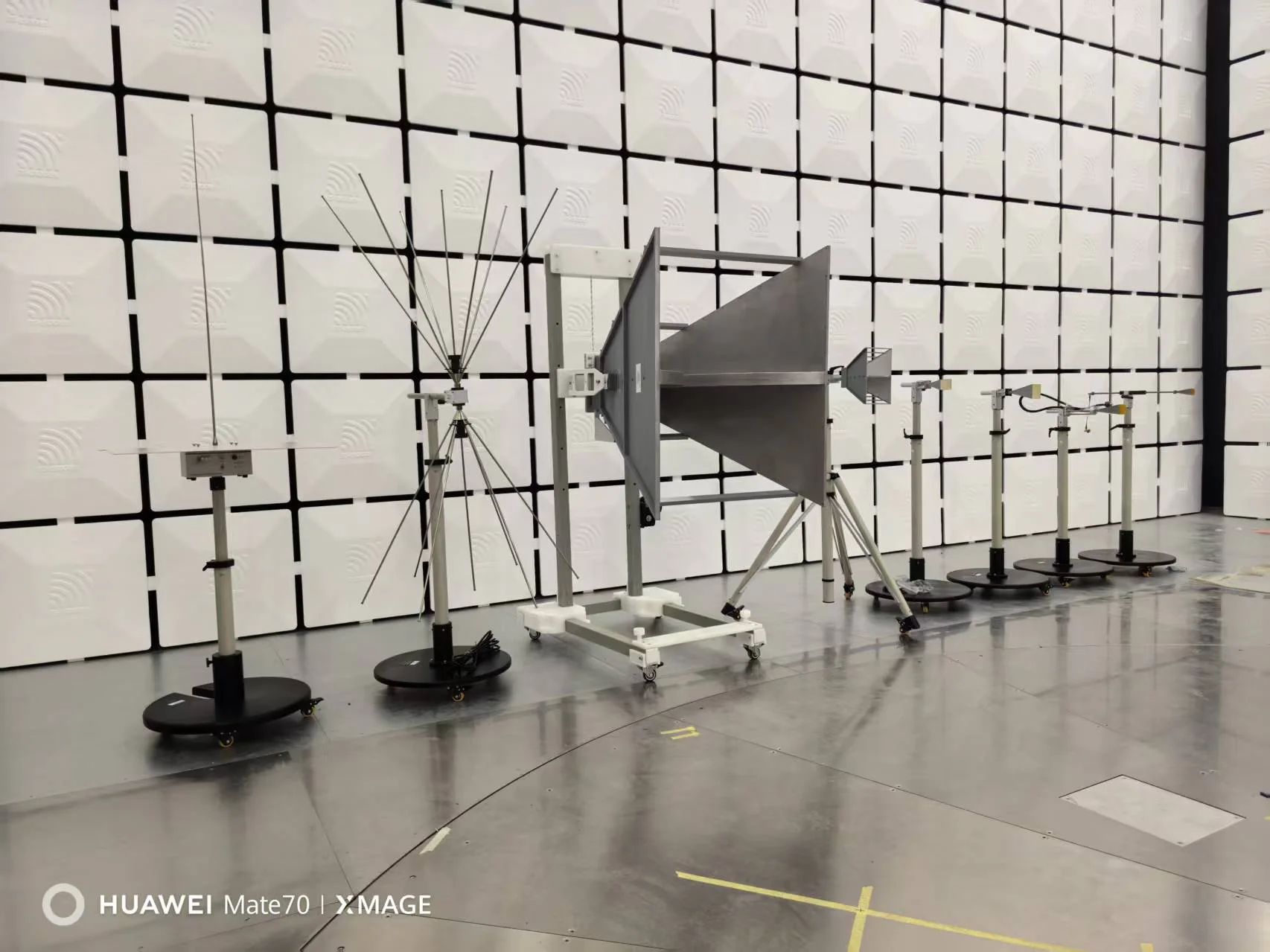 ZHINAN RE102 full-band receive antenna system
